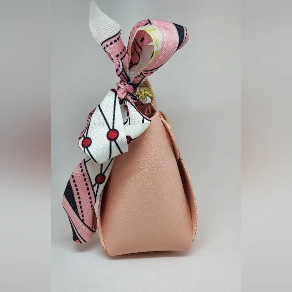 Reinstone Shoe Keychain Charm With Coordinating Velvet Pouch & Gift Purse~Pink - Picture 8 of 8